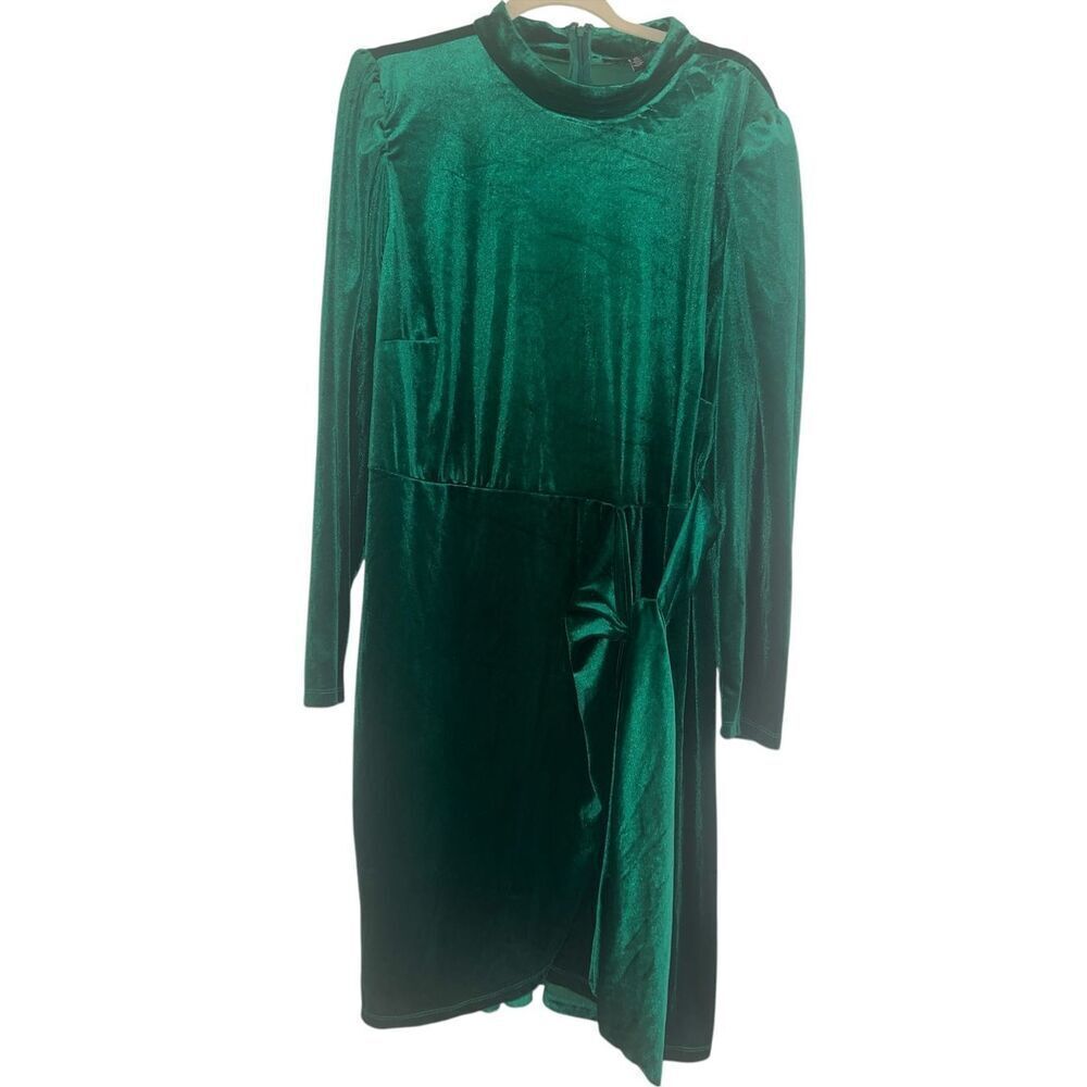 ✨Eloquii Green Velvet Mini Sz 22 Dress with Wrap Skirt✨ - Picture 4 of 9